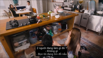 Lén đụ con vợ dâm của thằng bạn trong bếp cực phê